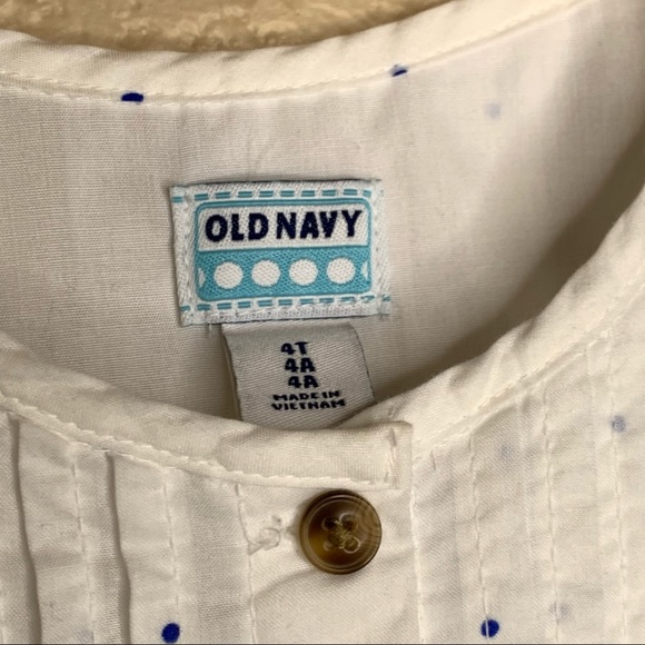 Old Navy ~ Sleeveless Polk Dot Blouse - Picture 4 of 6